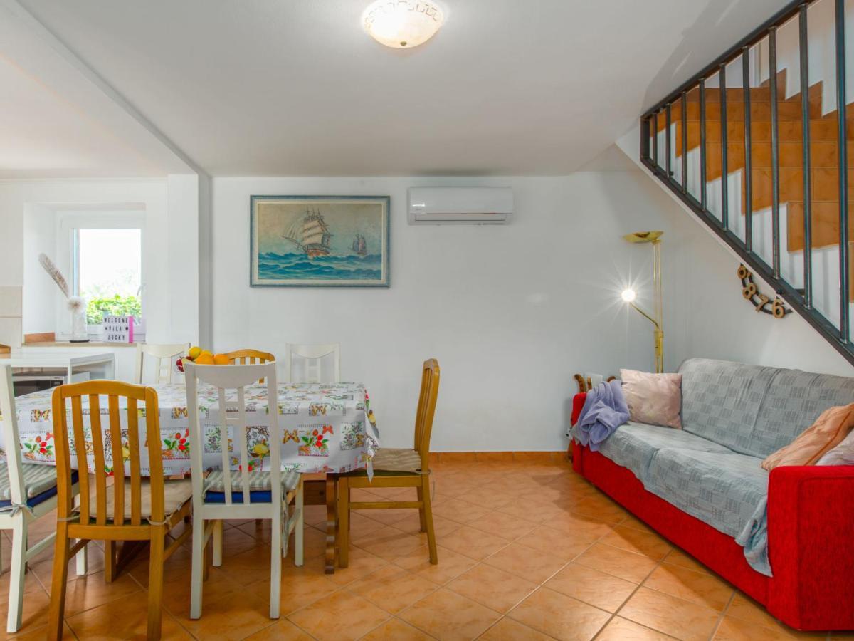 Holiday Home Villa Lucky By Interhome 布罗托尼贾 外观 照片